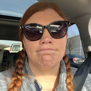 Meet your Posher, Michele